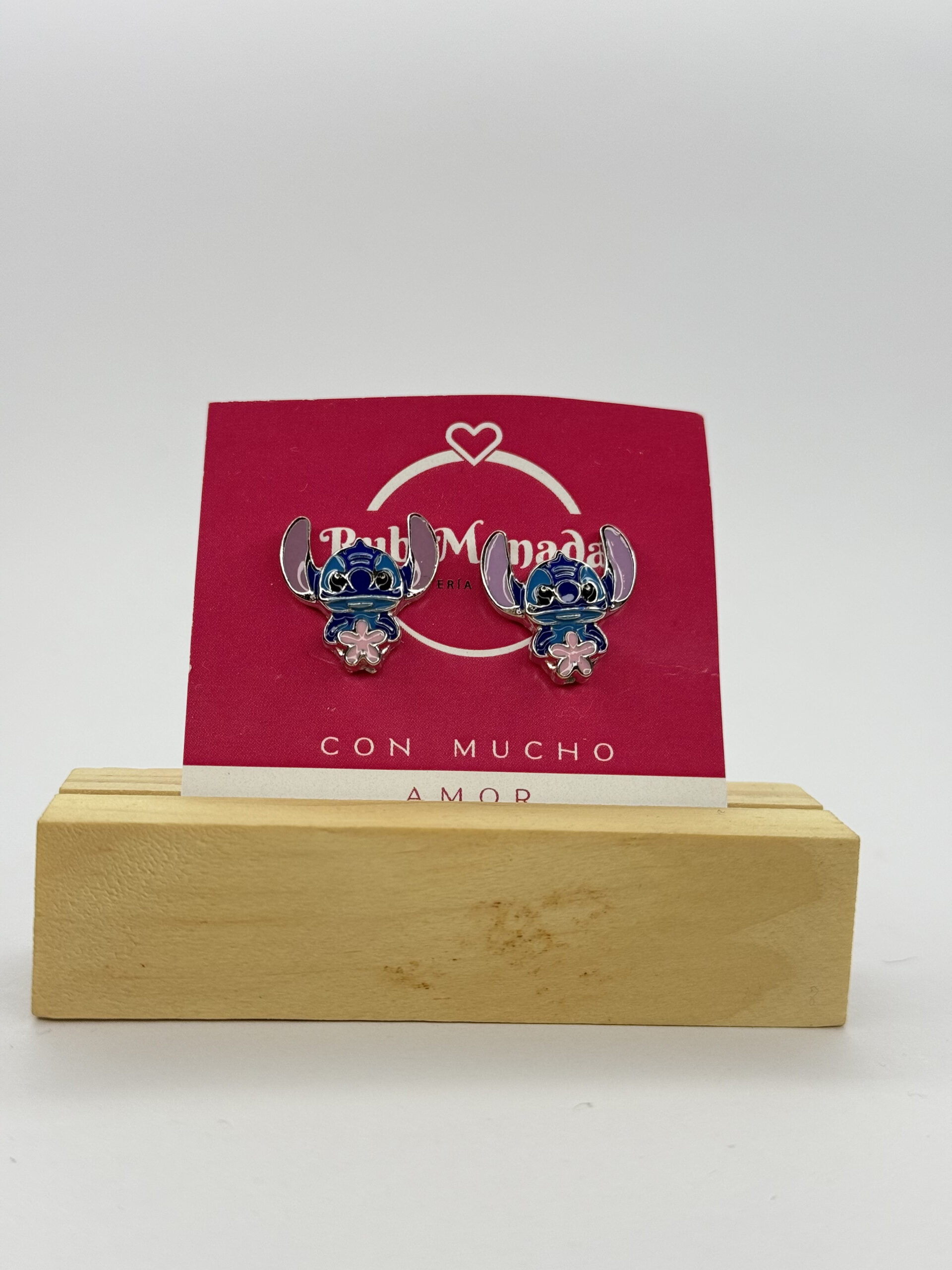 Pendientes Stitch con flor